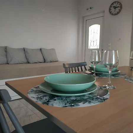 Summer House Athánion