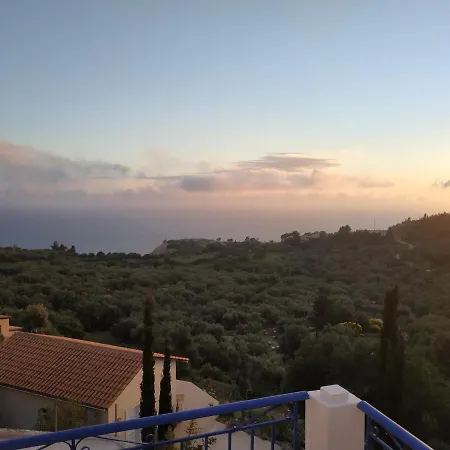 Summer House Athánion