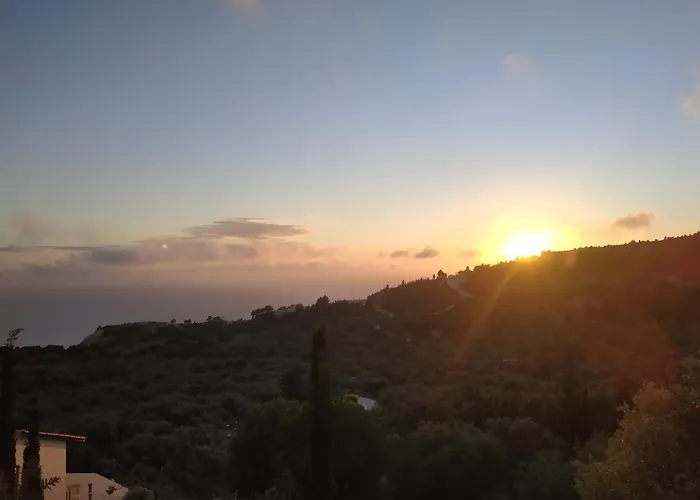 Summer House Athánion